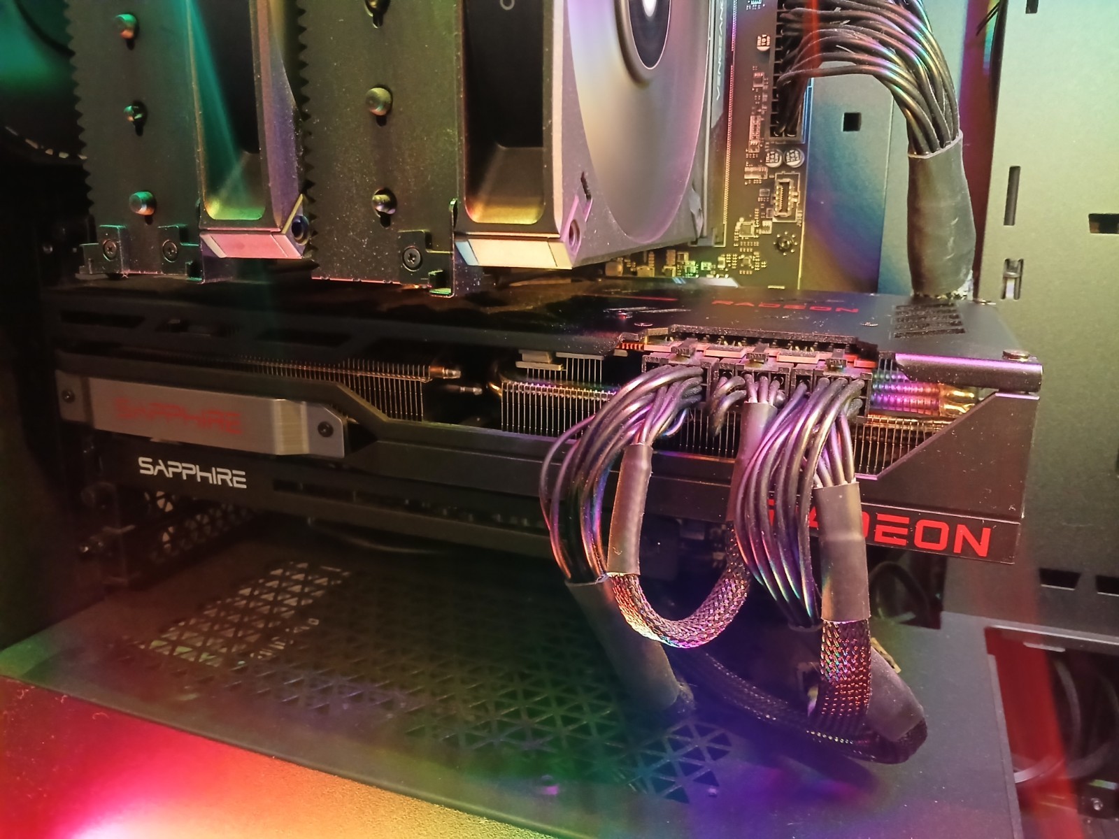 SAPPHIRE PULSE AMD Radeon RX 7900 XTX 24GB GDDR6 Graphics Card