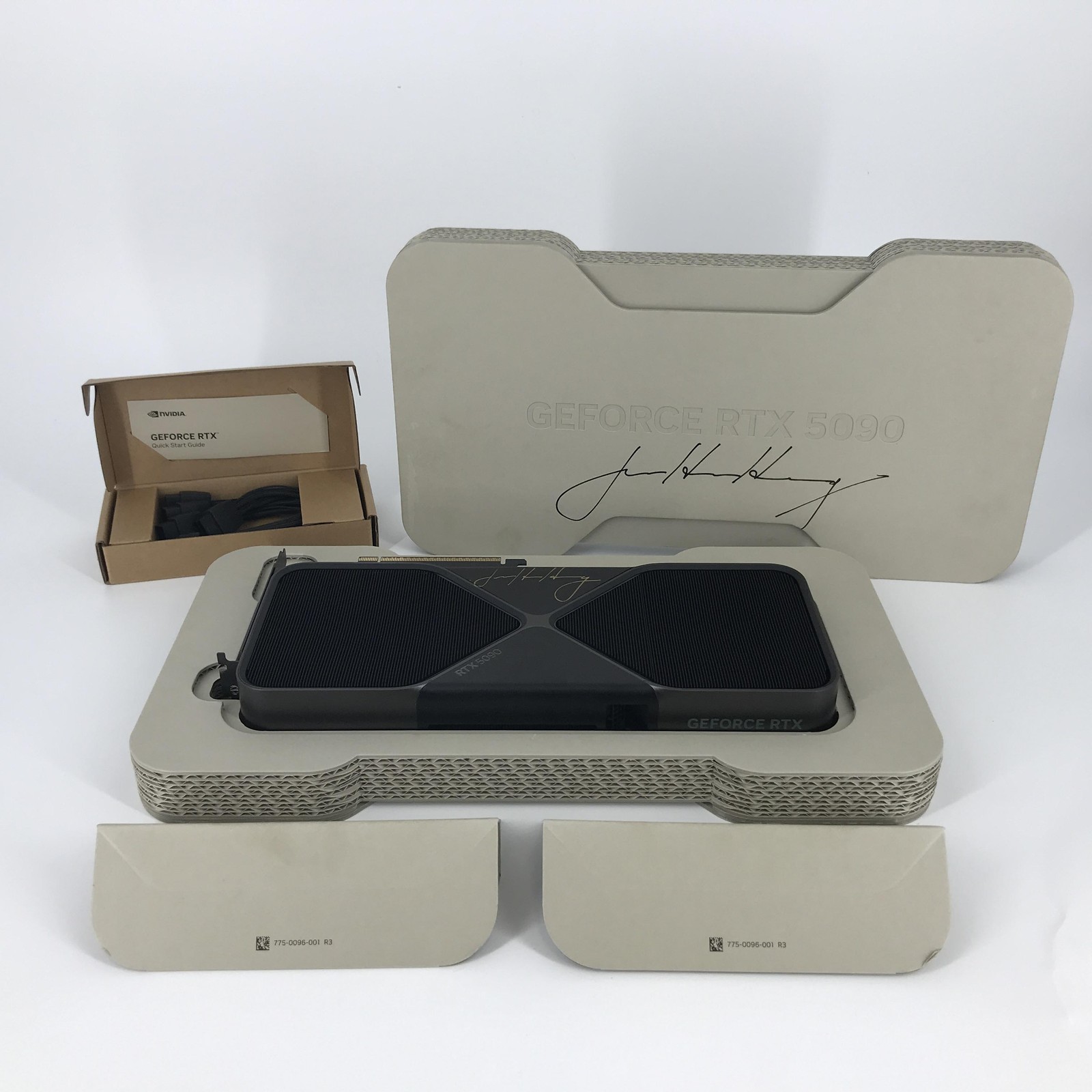 NVIDIA GeForce RTX 5090 Founders Edition 32GB GDDR7 — Signed by CEO Jensen Huang